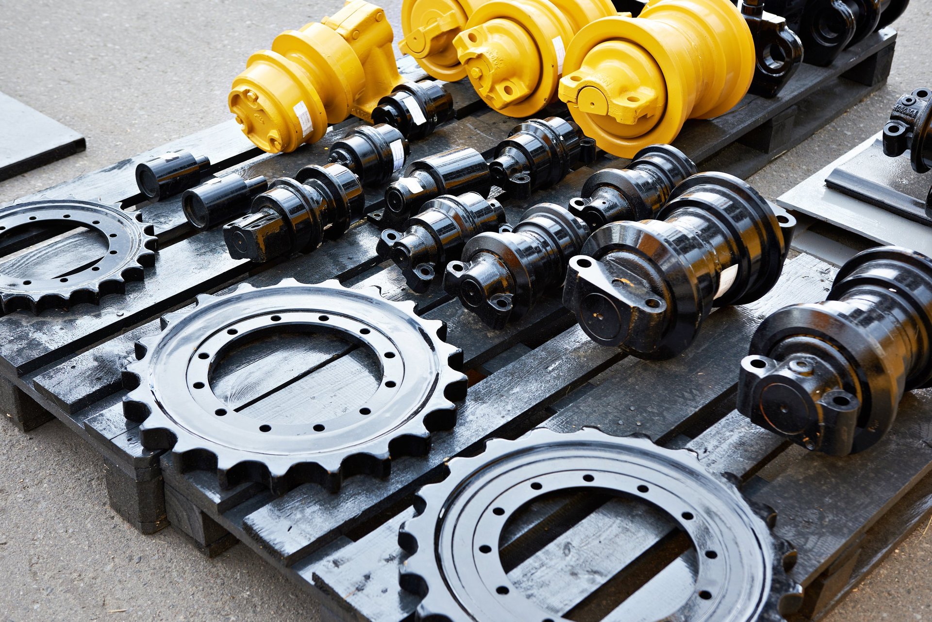 Spare parts for chassis of construction machinery